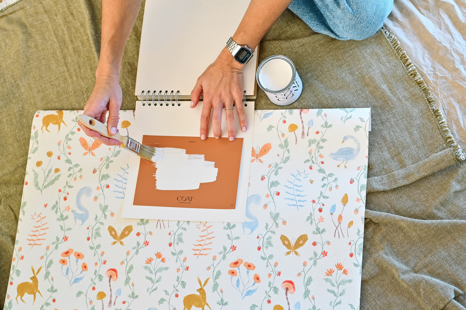 How to Match Paint with Wallpaper: What You Need to Know