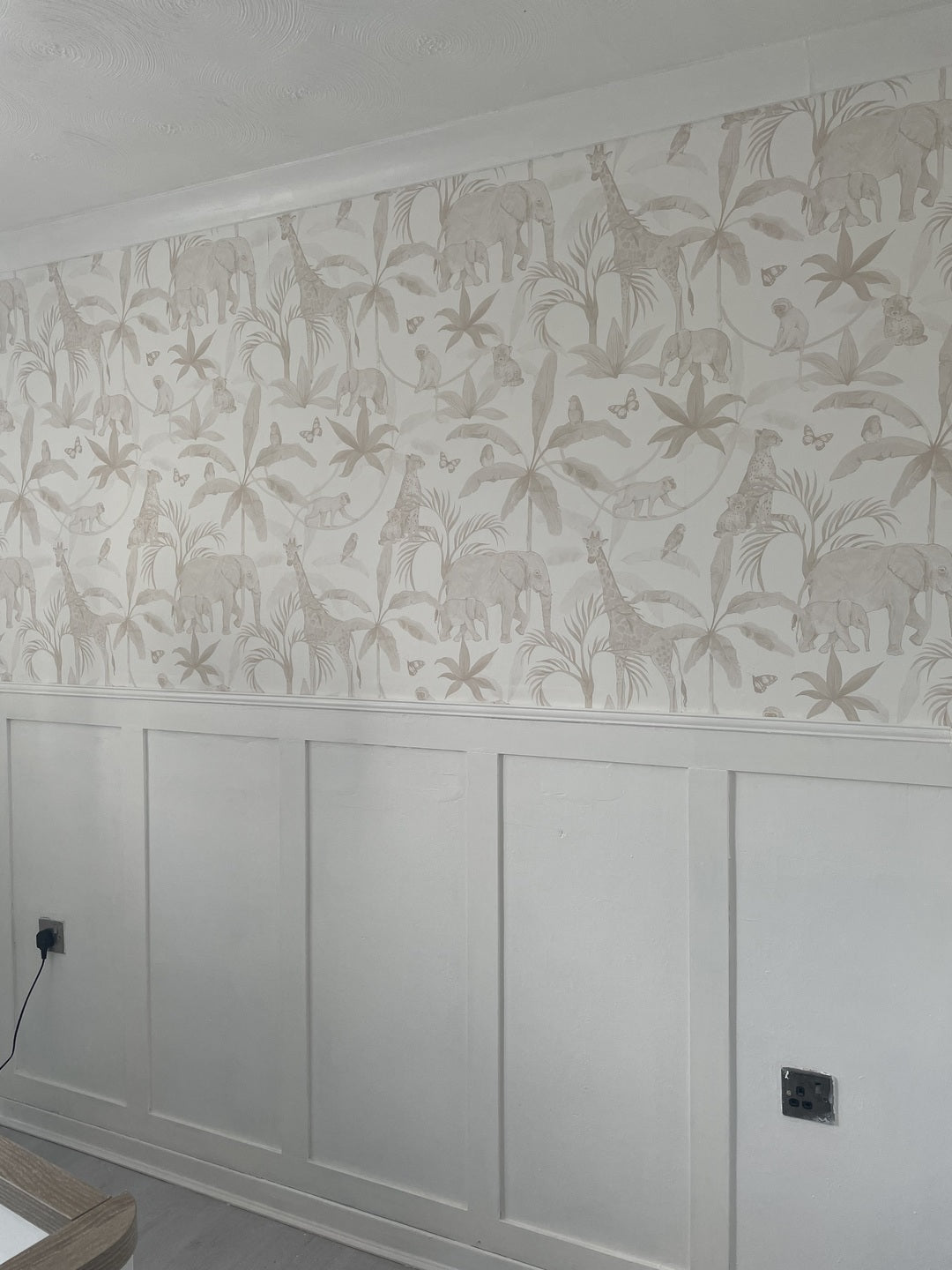 African Safari Wallpaper Repeat Pattern | Neutral - Munks and Me Wallpaper